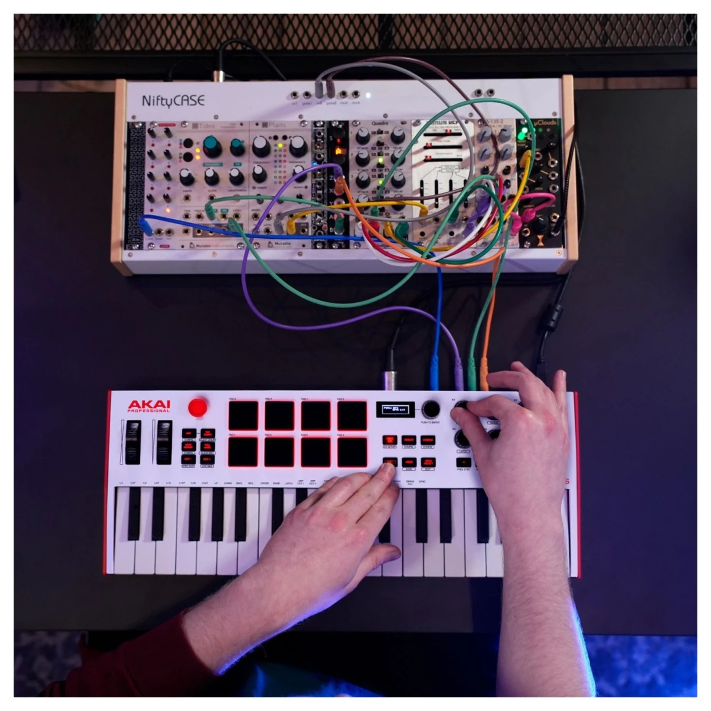 Akai MPK Mini Plus Keyboard White | Getinthemix