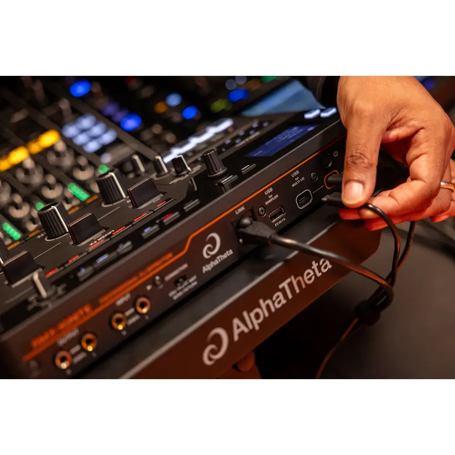 AlphaTheta RMX-IGNITE