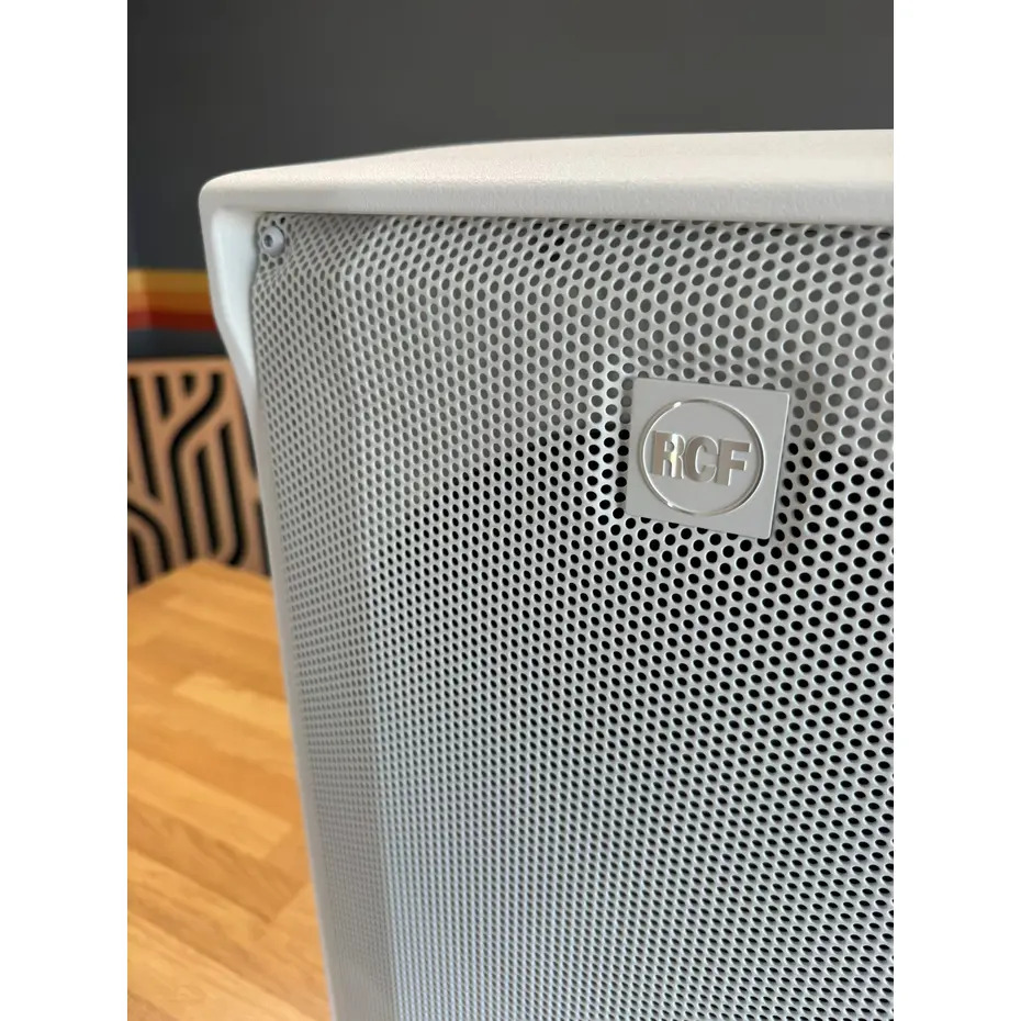 RCF EVOX J8W (B-Stock)