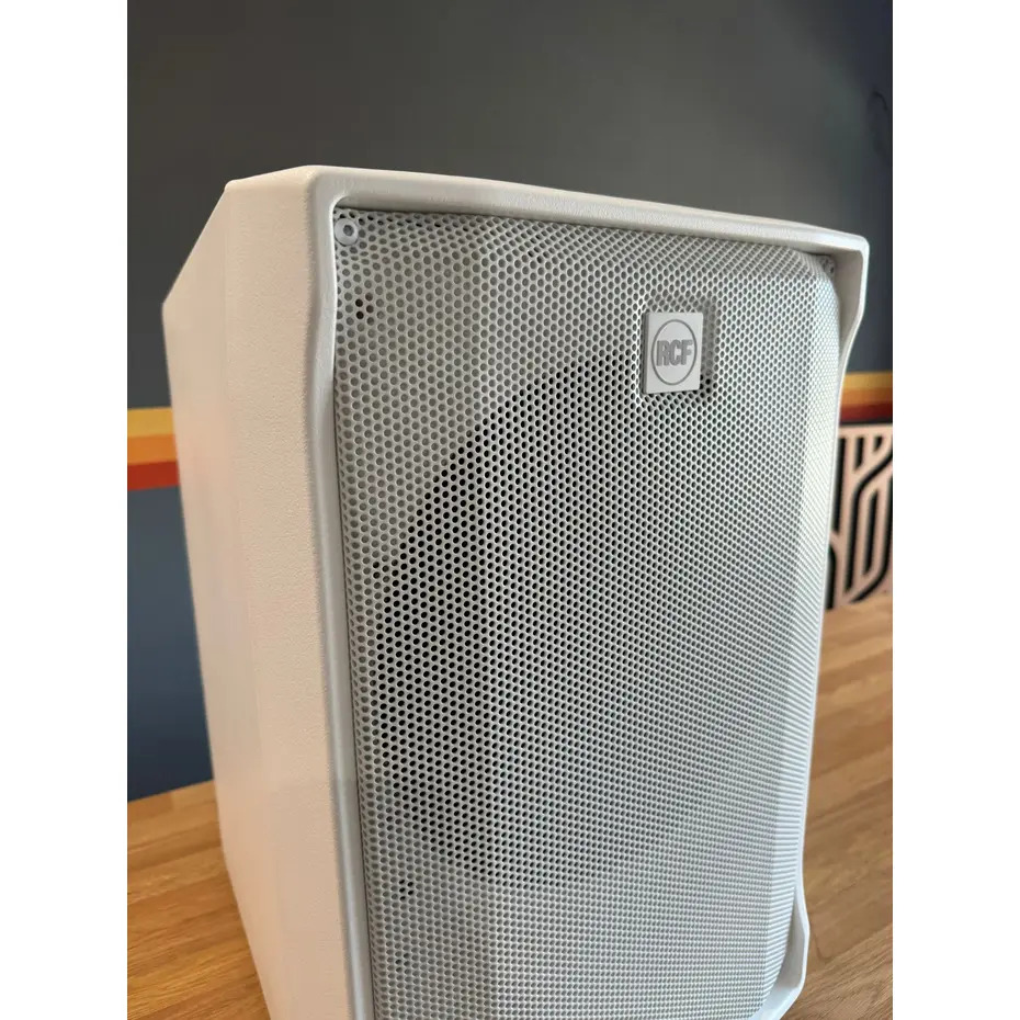 RCF EVOX J8W (B-Stock)