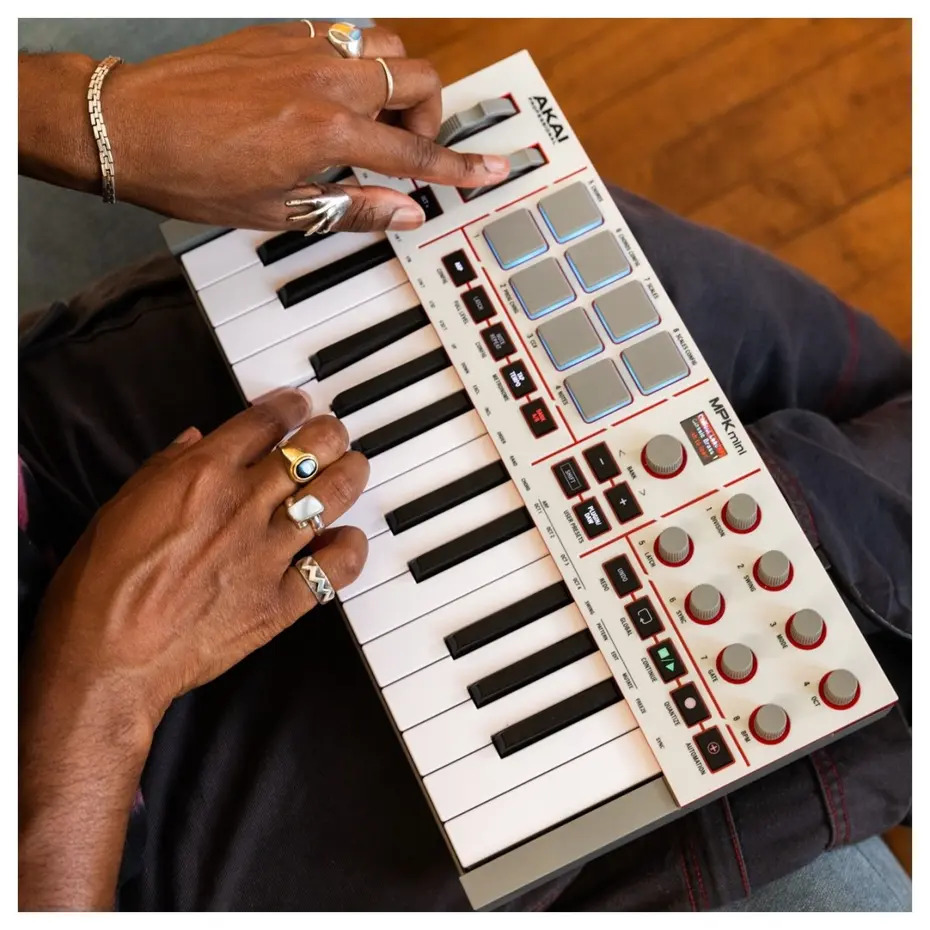 AKAI MPK Mini 4 Grey