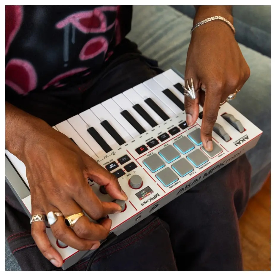 AKAI MPK Mini 4 Grey