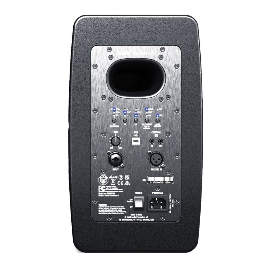 IK Multimedia Precision 6