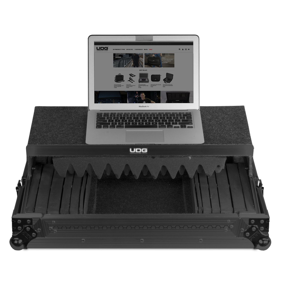UDG Ultimate Flight Case Multi Format XL Black MK3 Plus (Laptop Shelf)