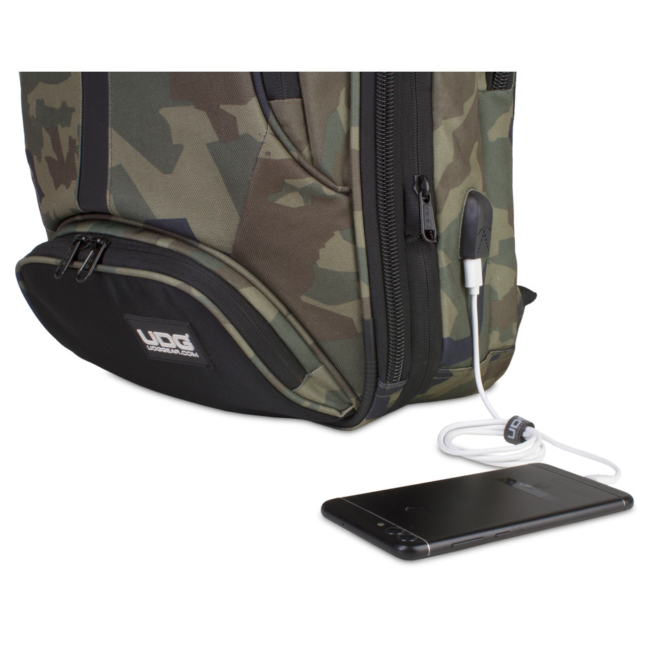 UDG Ultimate Backpack Slim Black Camo Orange