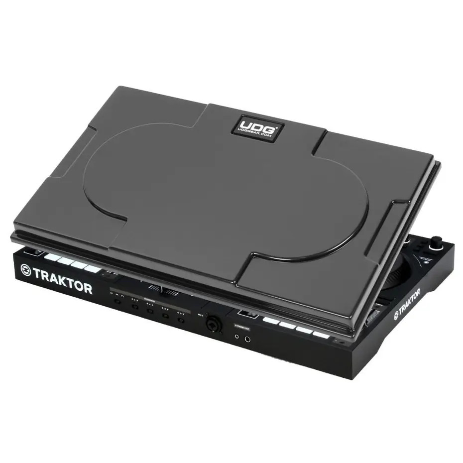 UDG Ultimate Equipment Cover NI Traktor Kontrol S4 MK3 Black